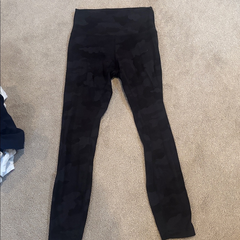 Gray camo leggings